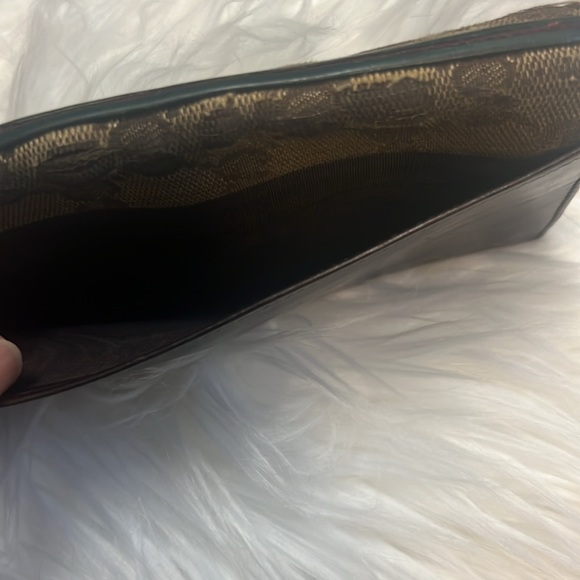 Authentic vintage Gucci monogram long wallet - Picture 4 of 14